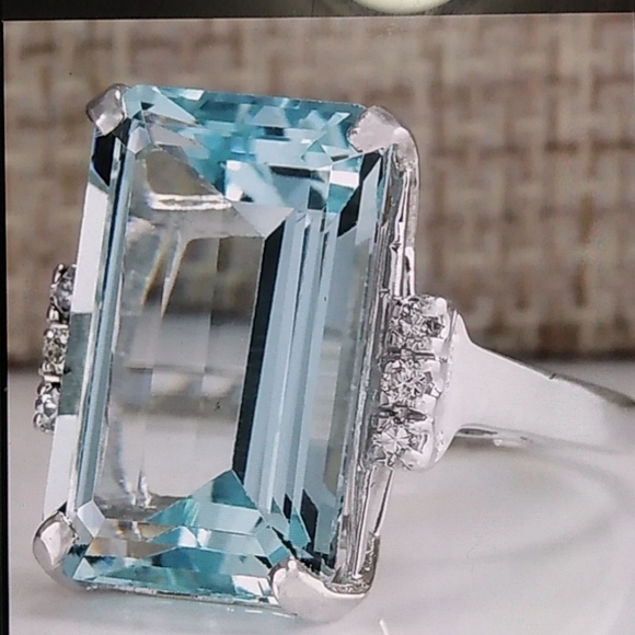 925 STAMPED SILVER AQUAMARINE RING - Picture 2 of 5